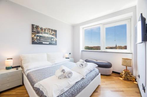 One-Bedroom Apartment image 2