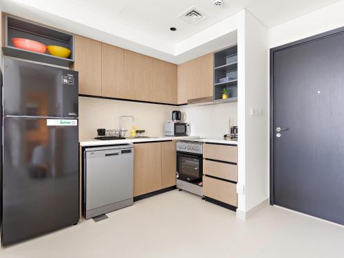 Stunning 1-Bedroom With Burj Khalifa and Fountain Views, Dubai (photo 5)