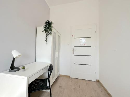 Gamma Room 10 min to Old Town Gdansk in Orunia