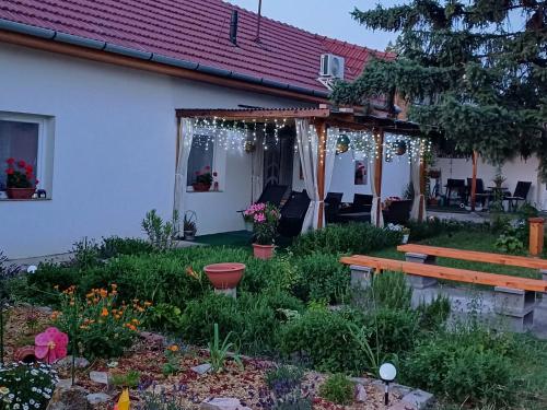 Százszorszép Vendégház (Szazszorszep Vendeghaz) in Csongrád