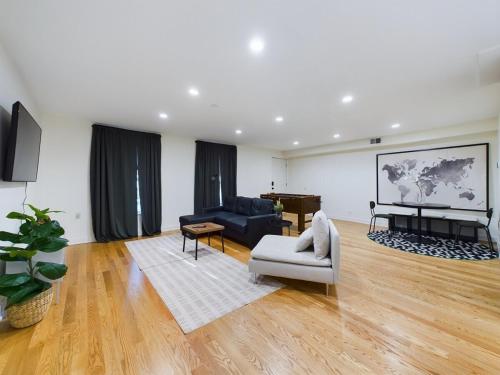 Chic Modern Comfort in Chicago in Chicago, USA