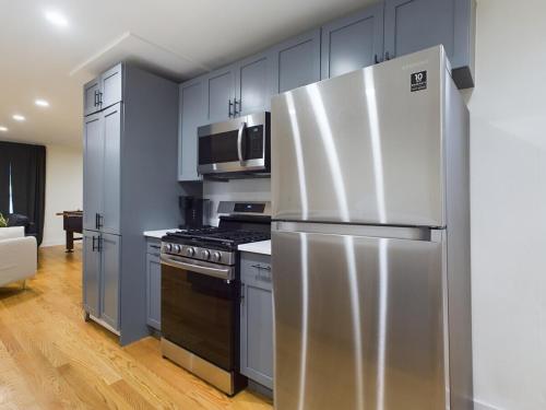 Chic Modern Comfort in Chicago in Chicago, USA