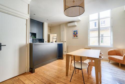 GuestReady - Charming Downtown Stay with Terrace, Bordeaux (Foto 8)