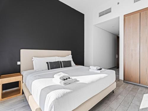 Chic City Escape - 2BR Plus Guest Room at Atria Business Bay - image 2