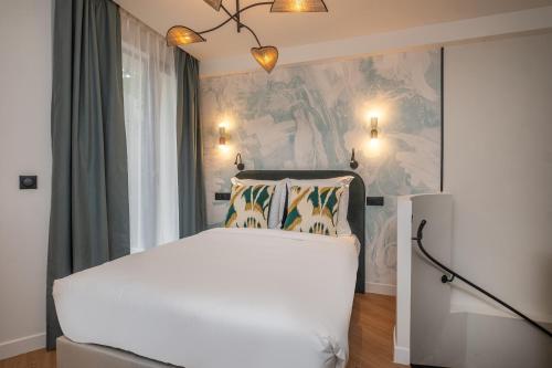 Montmartre Paris Suite - image 9