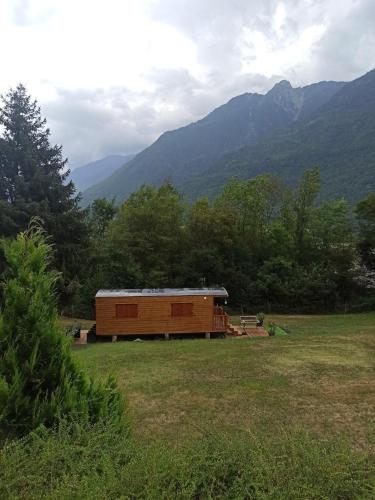 Apkārtne, La roulotte de Marie in Saint-Leger (Rhone-Alpes)
