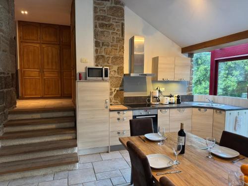 Iekārtas, Splendide MANOIR - Proche plages - 4 chambres - 3sdb - 8 pers - WIFI in Plouegat Moysan