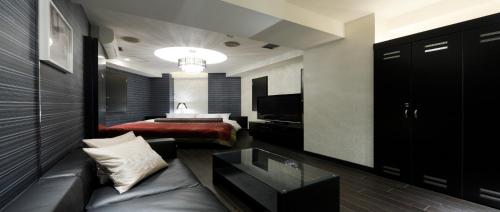 Hotel VARKIN Room Type - King Room