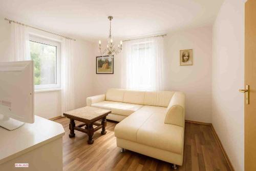 Casa Papa 3.9km von Schulstraße entfernt