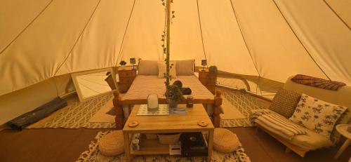 Sŵn Y Môr bell tent (Swn Y Mor bell tent) in Towyn