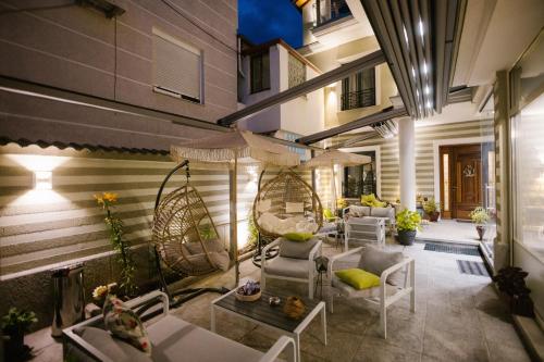 Удобства, Villa Ester in Корча