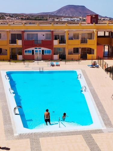 Sunset House et piscine in Parque Holandes