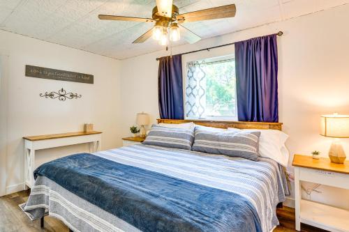 15 Mi to Downtown Sioux Falls: Gem w/ Yard! in Hartford (SD)