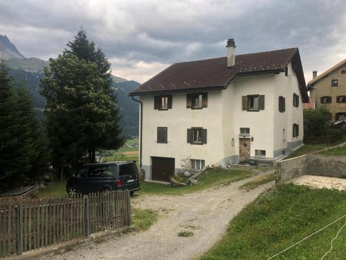 Hotelli välisilme, Ferienwohnung Visoura in Riom-Parsonz