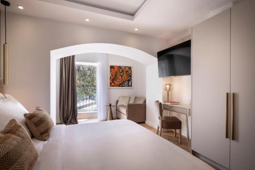 Superior Double Room image 3