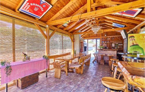 Viesnīcas āriene, Amazing Home In Starjak With Private Swimming Pool, Can Be Inside Or Outside in Starjak