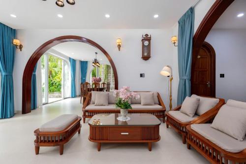 Yubi Villa Private Swimming Pool 100m2 - Super Vip in Phuong 6