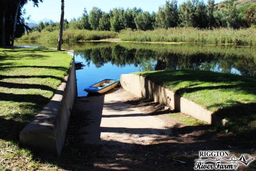 Rivier-Plesier Cottage at Riggton River Farm in Bonnievale