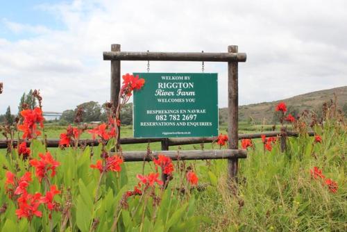 Rivier-Plesier Cottage at Riggton River Farm in Bonnievale