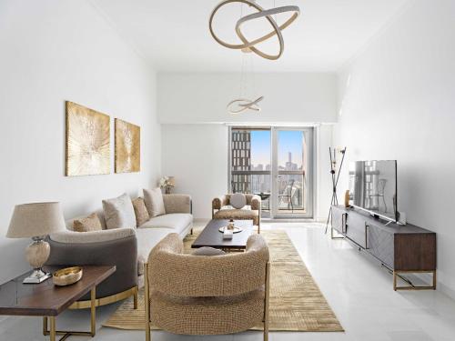 Elegant 1BR with Breathtaking Sea Views -Cayan Tower, Unit 48, Дубай