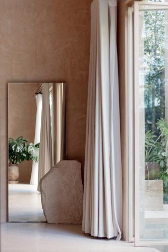 Deluxe Suite image 7