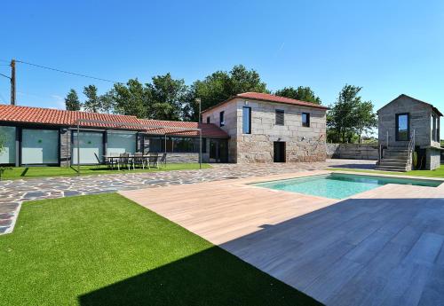 外部景觀, Lujosa villa con piscina in 里巴杜米亞