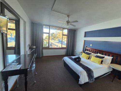 Hoedjiesbaai Hotel - Velddrif