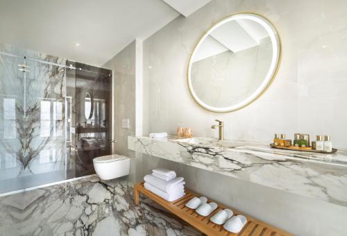 Superior Double Room image 8