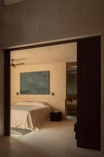 Two-Bedroom Suite image 8