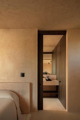 Two-Bedroom Suite image 5