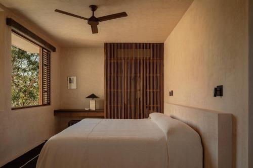 Two-Bedroom Suite image 6