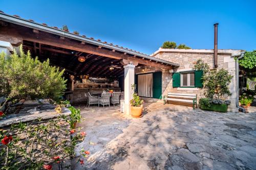 Holiday Home Sarbunara – khách sạn tại Milna