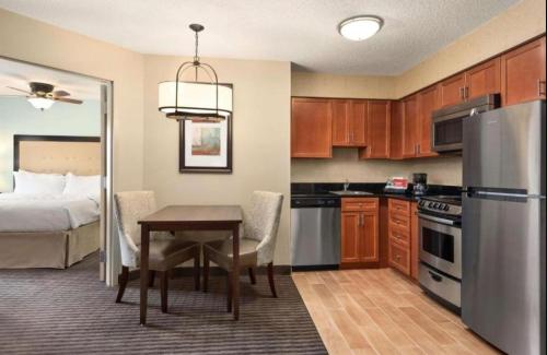 Homewood Suites by Hilton Columbus-Hilliard - image 14