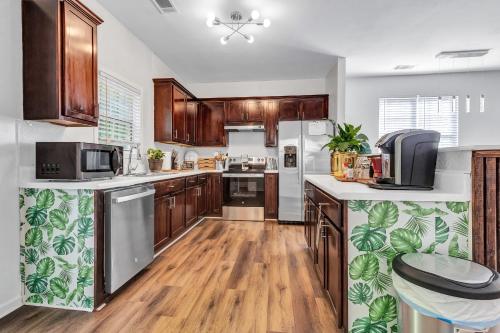 Facilities, ATL 3BD KING BED NEAR STADIUM WHOLE HOUSE FREE WiFi in Collier Heights