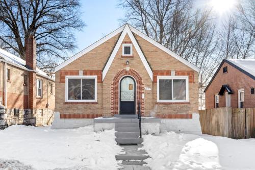 The Urban Nest – Your St. Louis City Retreat! - image 6