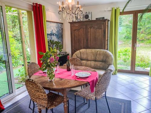 Holiday Home Les Coquelicots by Interhome in Regneville-Sur-Mer