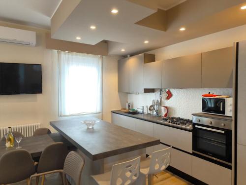 SG Luxury - My Island Stay - Apartment - Peschiera del Garda