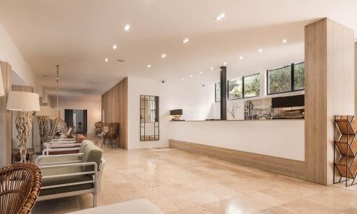 Előcsarnok, Aminess Younique Senses Resort in Vrboska