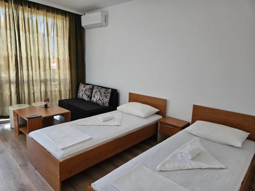 Family House Manolov – Obzor, WY
