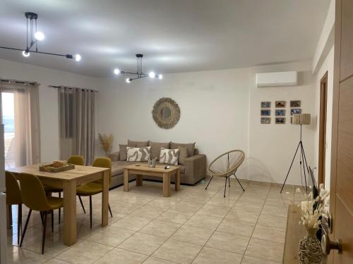 Maria’s Apartment in โมเน็มวาเซีย