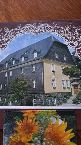 Keller's Quartier im Burghotel in Lichtenberg, Deutschland