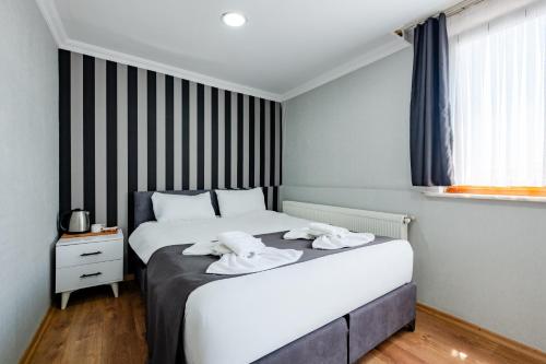 Double Room image 7