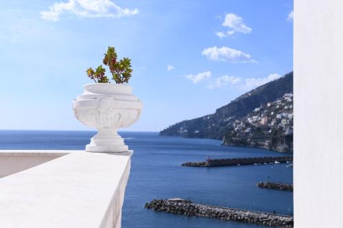Studio with Sea View image 5