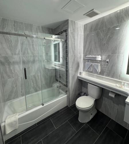 Capital Hotel - image 6