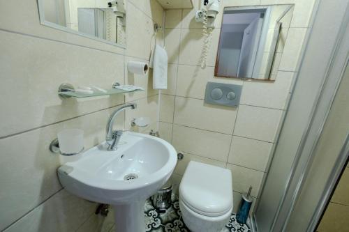 Triple Room image 9