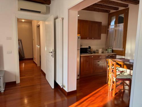 Cozy Retreat at Antico Mercato di Rialto, Venice (photo 6)