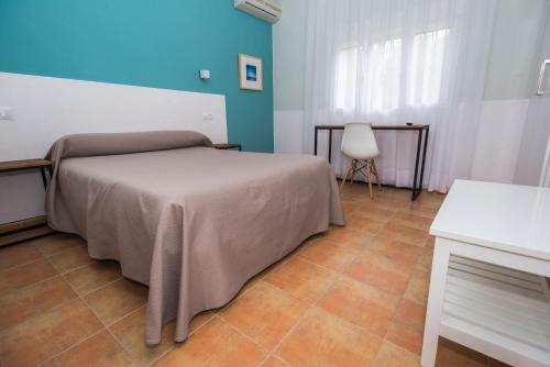 Double or Twin Room image 2