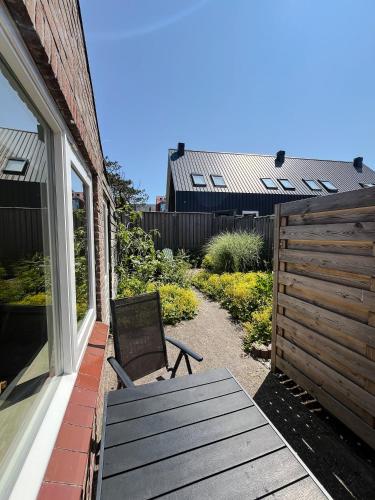 Volledig gerenoveerd-Studio aan het strand in 佐特蘭德