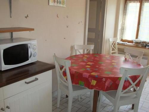 Gîte calme à Fougerolles, idéal pour familles - FR-1-583-456 (Gite calme a Fougerolles, ideal pour familles - FR-1-583-456) in La Vaivre