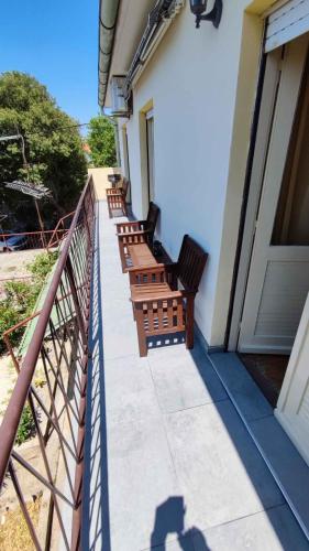 Apartment image 10